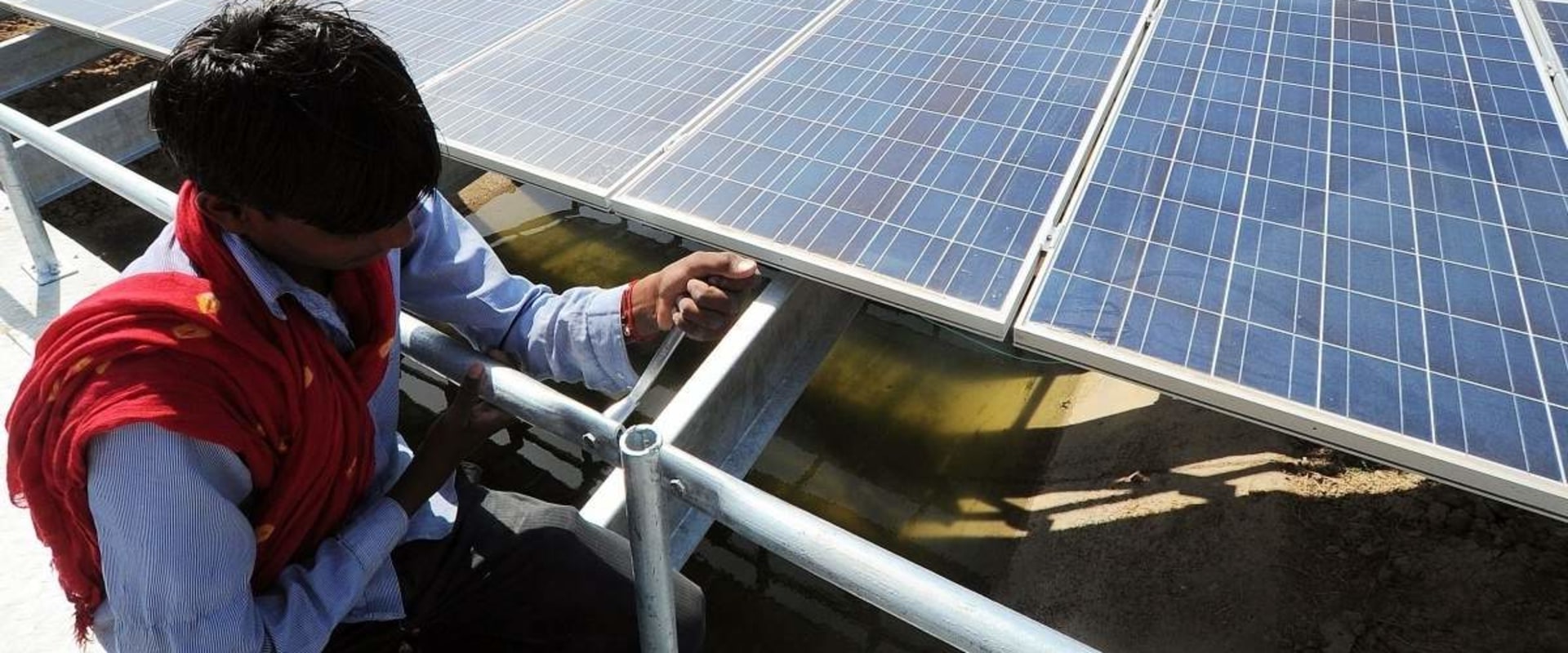 Professional Maintenance Services for Rooftop Solar Panels